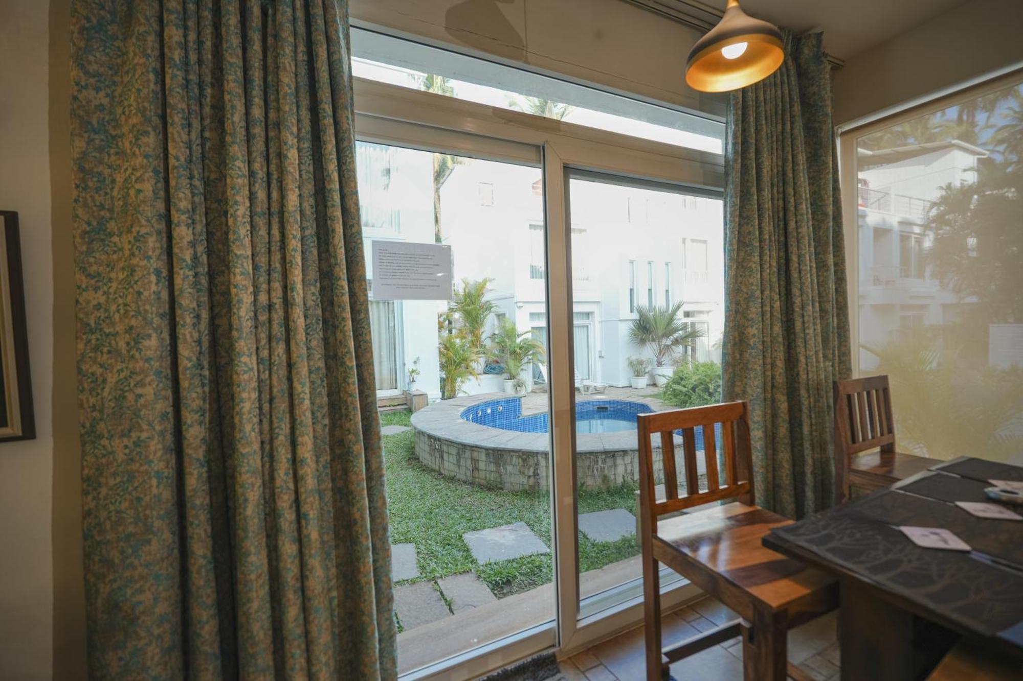 Villa M - Jia 3: Poolside Retreat in Candolim Exterior photo
