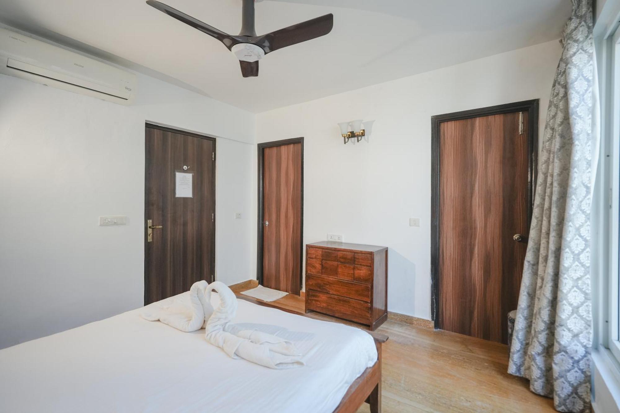 Villa M - Jia 3: Poolside Retreat in Candolim Exterior photo
