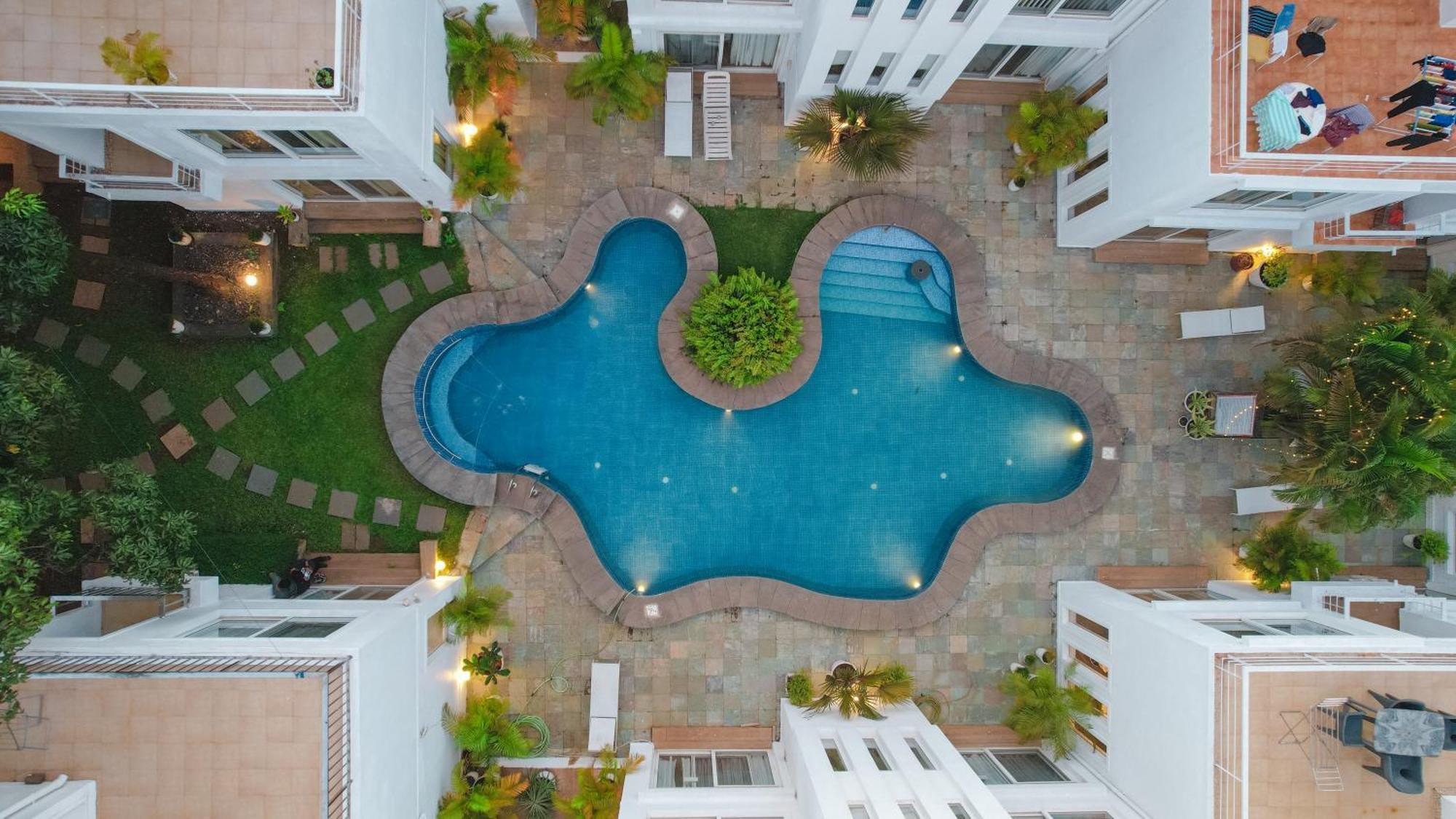 Villa M - Jia 3: Poolside Retreat in Candolim Exterior photo